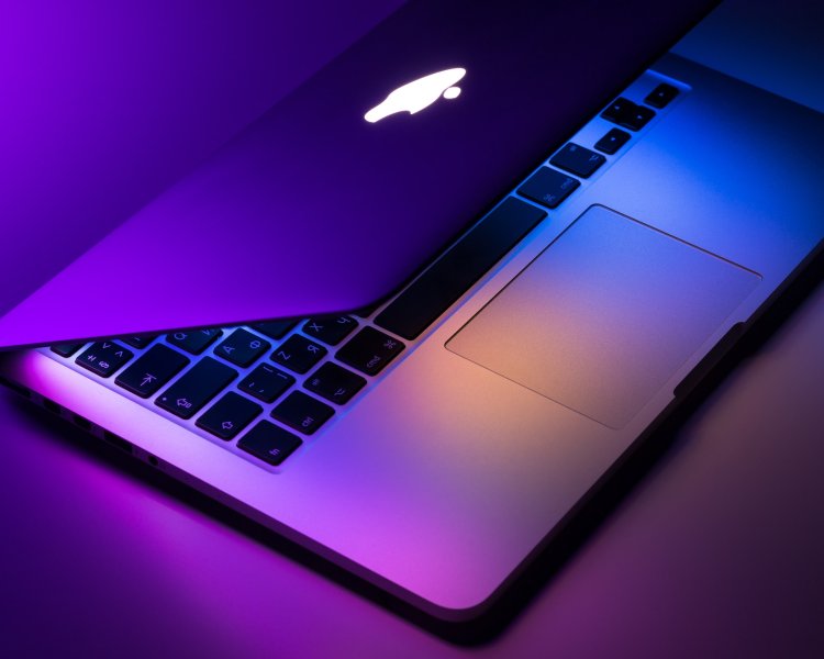Why You Should Switch from PC to Mac: Debunking Myths and Highlighting the Advantages